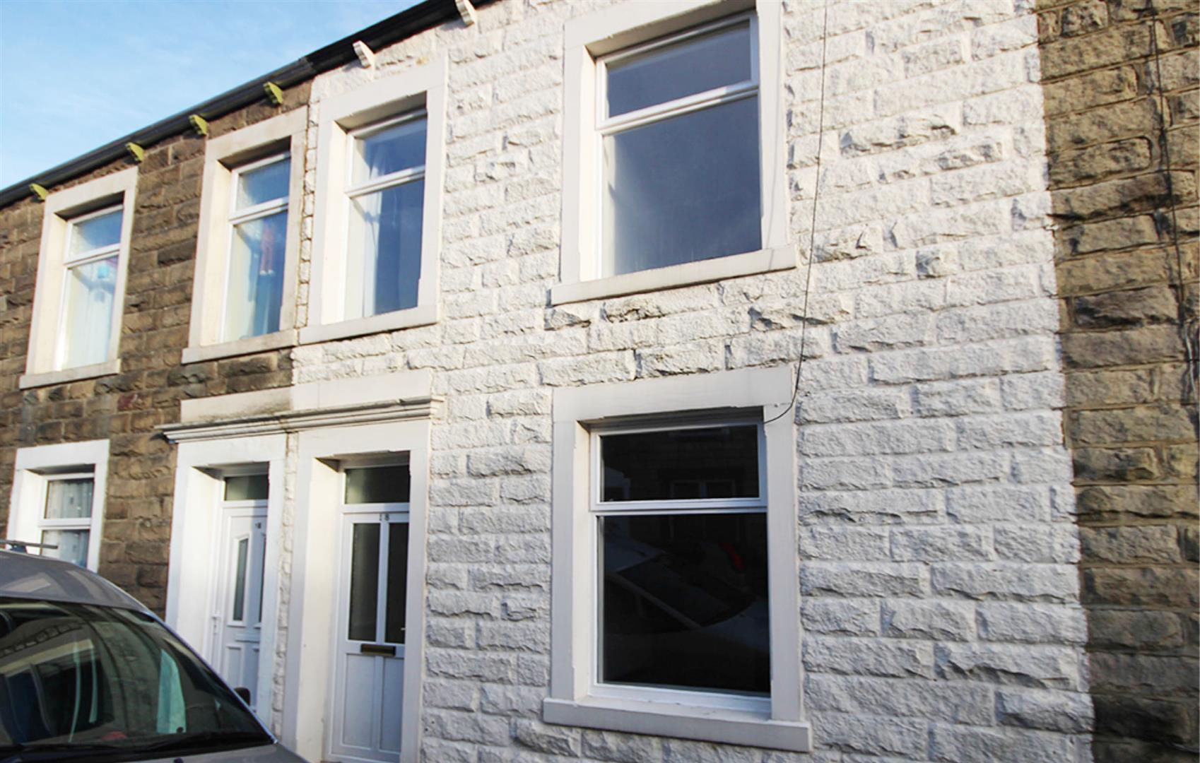 3 bedroom mid terrace house To Let in Barnoldswick - Main Image